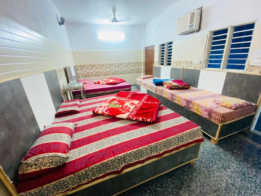 Hari Ganga Near By Bus And Railway Station Hotel Haridwar Exterior photo